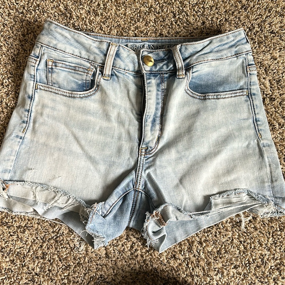 American Eagle high rise shorts. Size 8. Super stretch.
